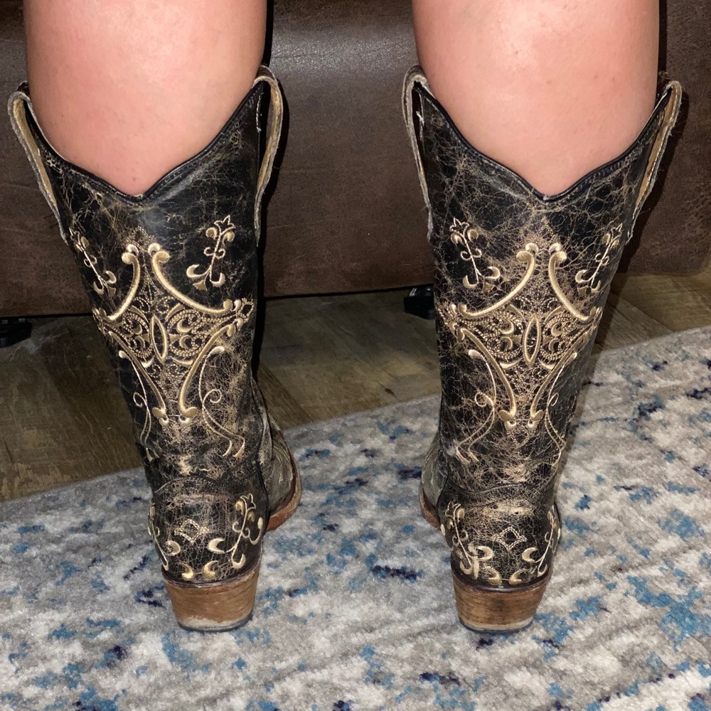 Corral boots - Picture 2 of 4